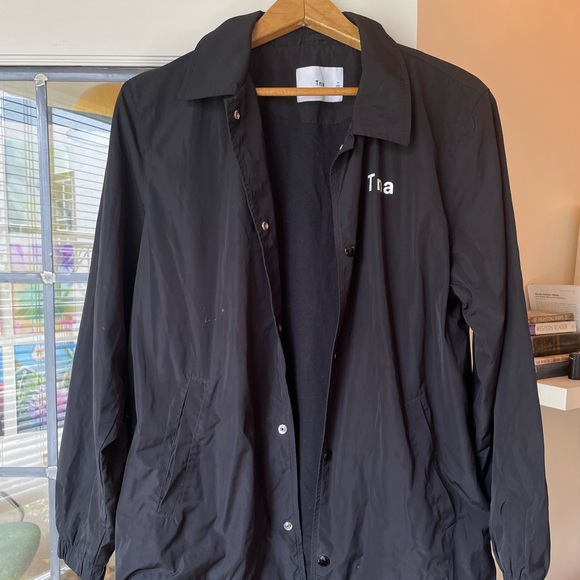 Aritiza TNA world logo windbreaker size M - Picture 2 of 3